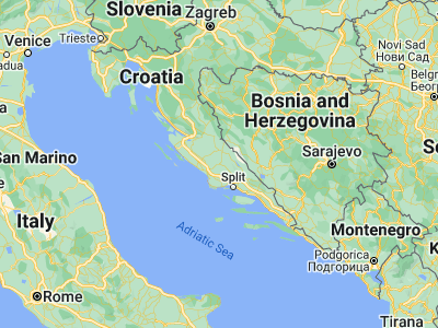 Map showing location of Drniš (43.8625, 16.15556)