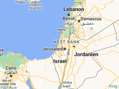 Map showing location of Giv‘atayim (32.06972, 34.81167)