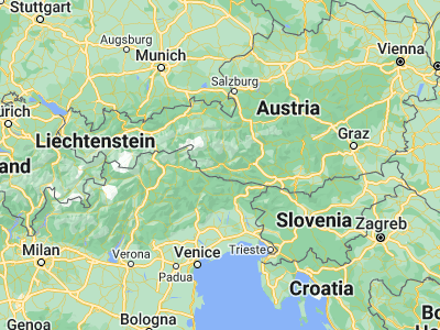Map showing location of Lienz (46.8289, 12.76903)