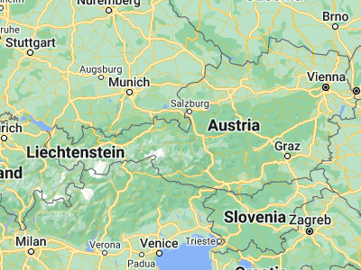 Map showing location of Saalfelden am Steinernen Meer (47.42681, 12.848)