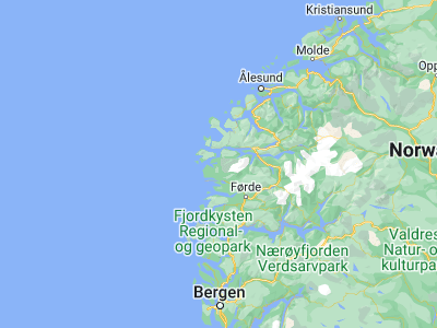 Map showing location of Svelgen (61.76852, 5.29548)